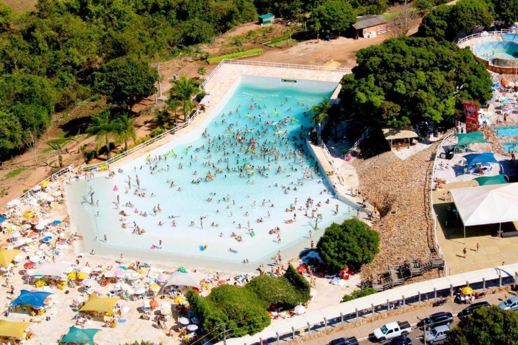 Piazza Diroma - Cortesia Park Diroma, Splash E Slide Caldas Novas Eksteriør billede