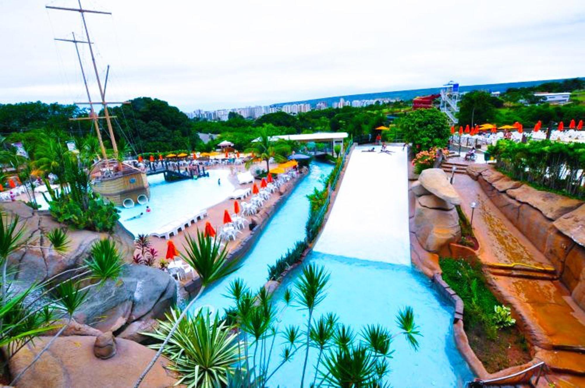 Piazza Diroma - Cortesia Park Diroma, Splash E Slide Caldas Novas Eksteriør billede