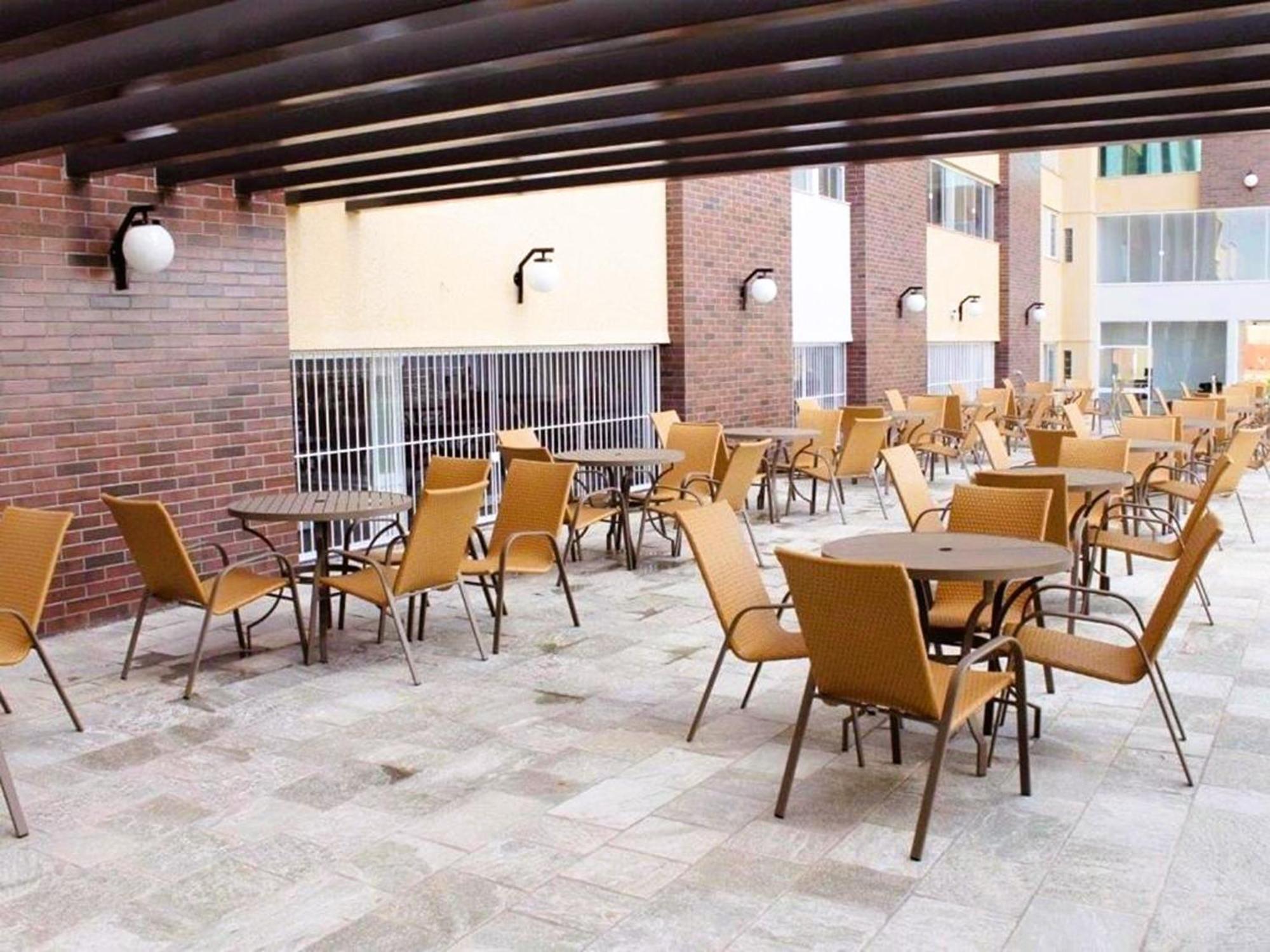 Piazza Diroma - Cortesia Park Diroma, Splash E Slide Caldas Novas Eksteriør billede